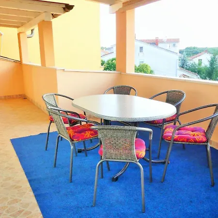 Sea View & Comfort
