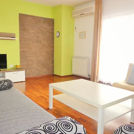 Sea View & Comfort *